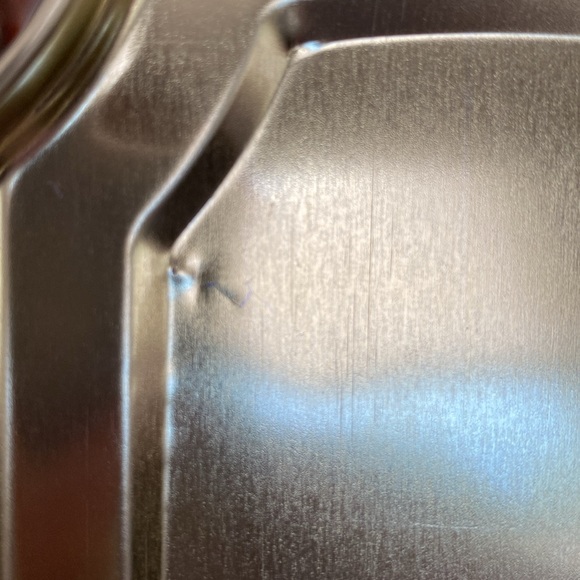 Vintage Meister scalloped tea tin-powder tin – Brazilian tea biscuit container - Picture 12 of 13